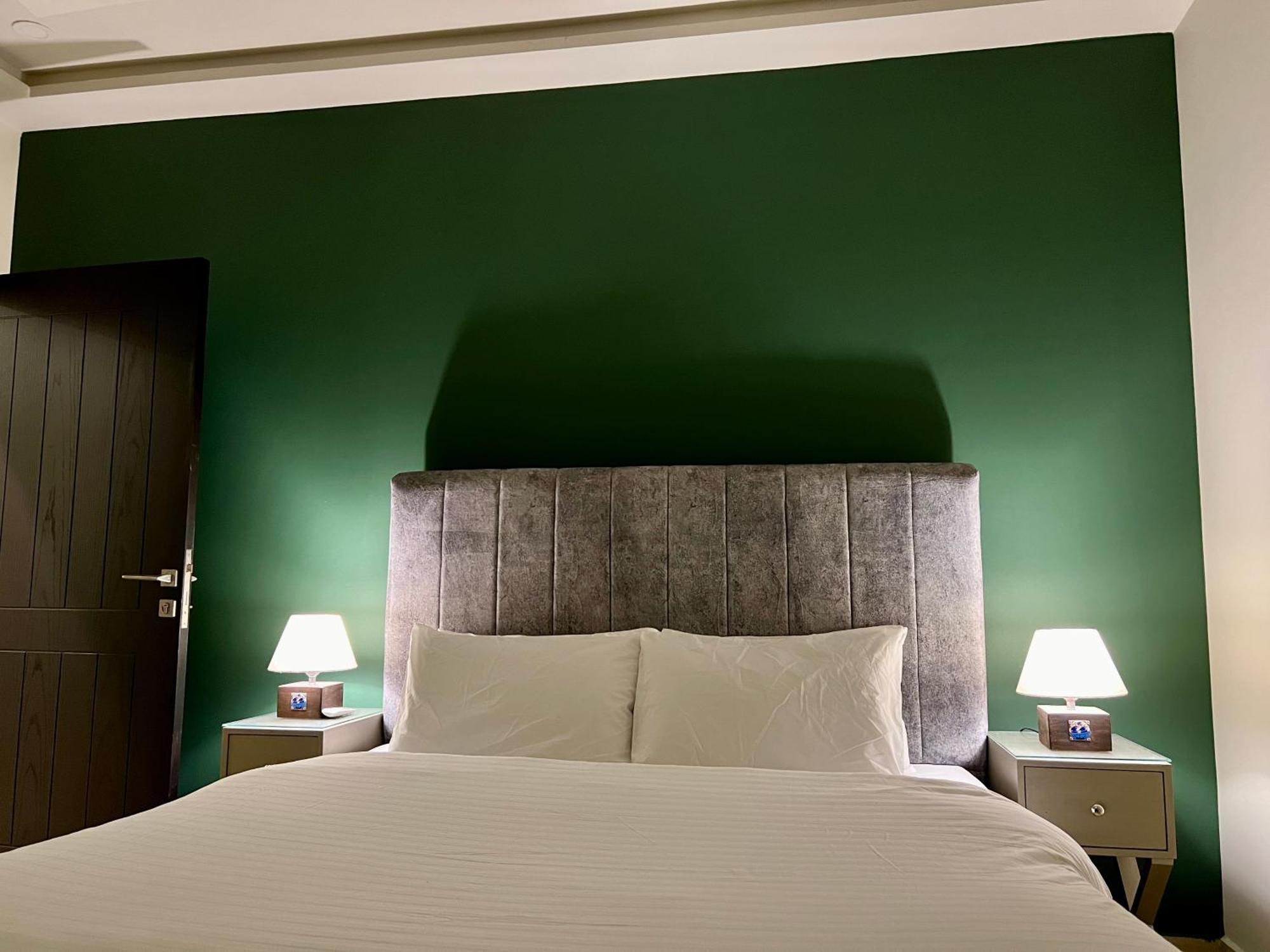 Serenity Corner 4 Bhk Islamabad Eksteriør billede