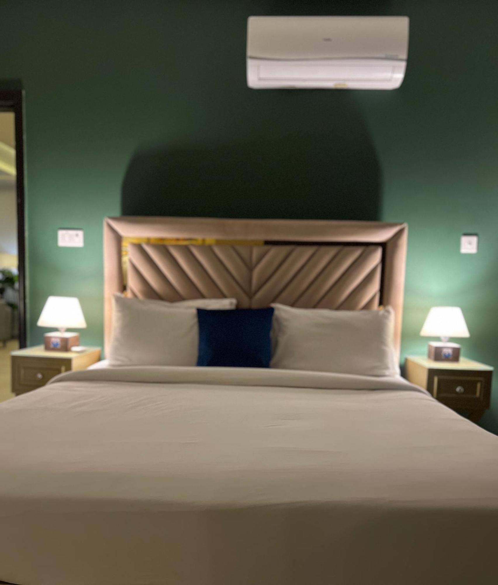 Serenity Corner 4 Bhk Islamabad Eksteriør billede