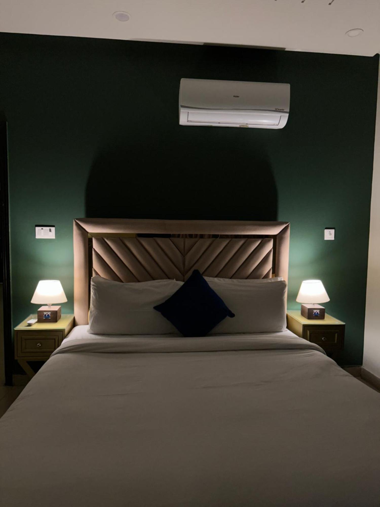 Serenity Corner 4 Bhk Islamabad Eksteriør billede