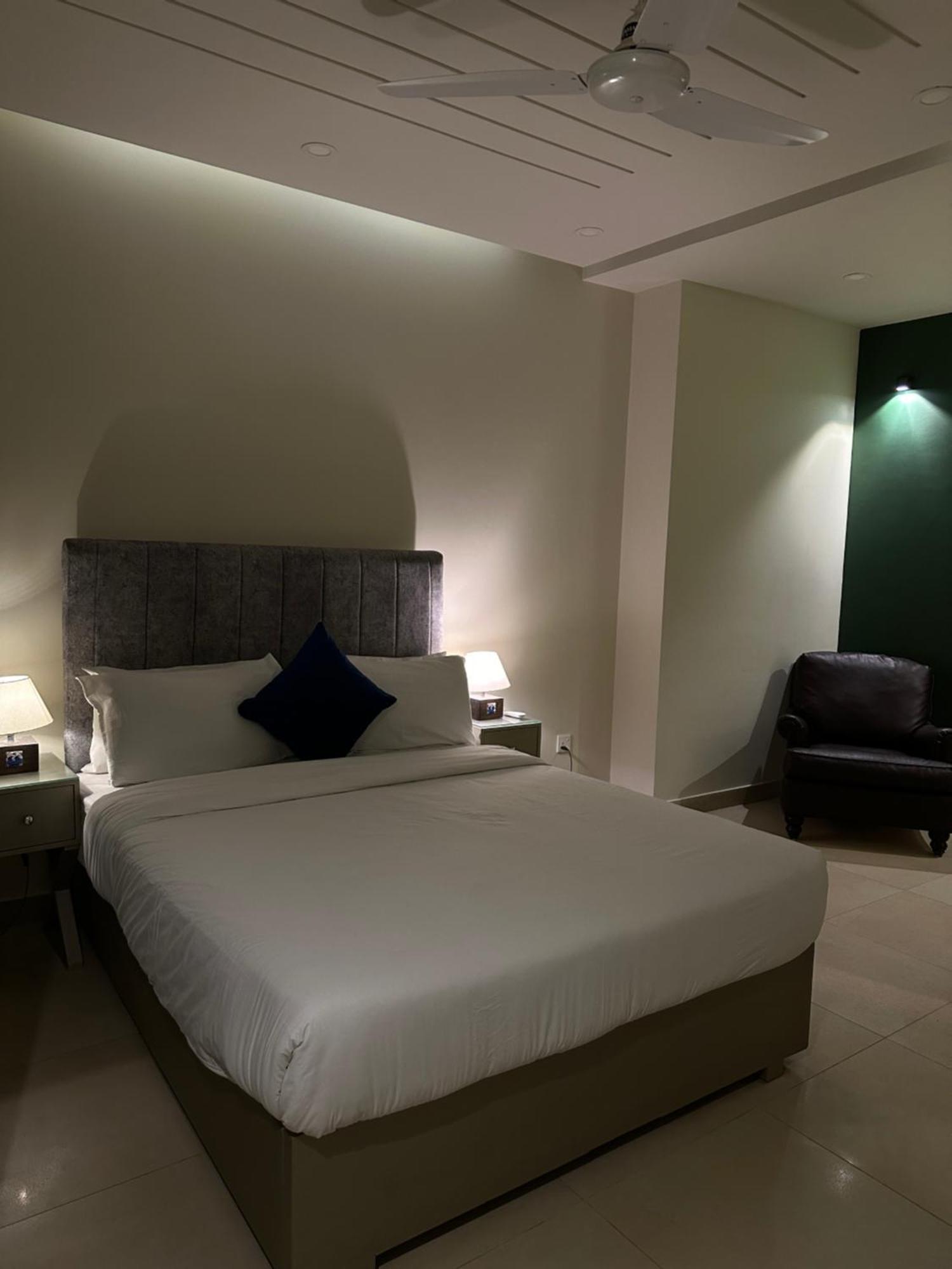 Serenity Corner 4 Bhk Islamabad Eksteriør billede